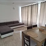 Sea Garden Marina 2 דירה וארנה