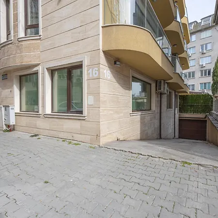 Sea Garden Marina 2 דירה