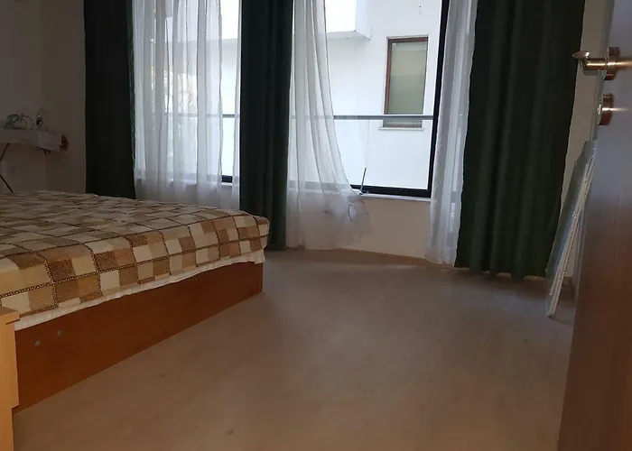 Sea Garden Marina 2 וארנה