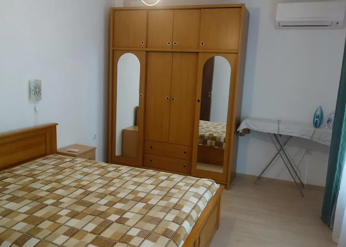 Sea Garden Marina 2 דירה וארנה